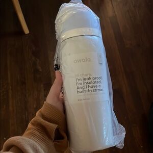 Owala White Insulated Water Bottle limited edition